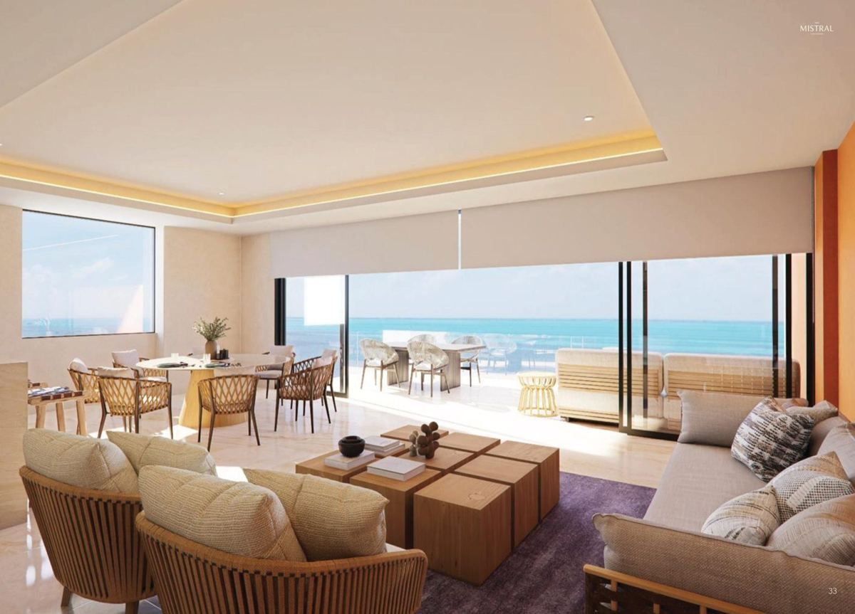 Sala con vista al mar