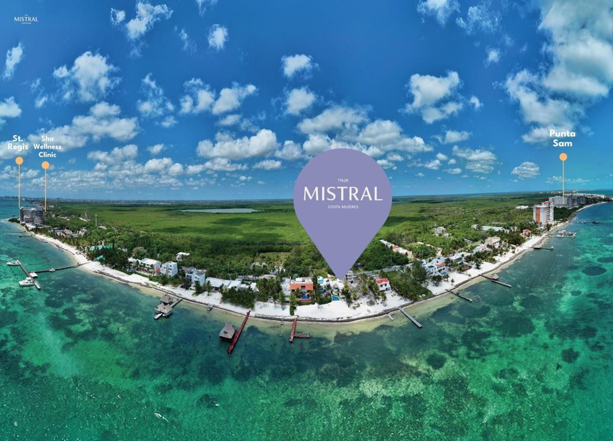 Vista aérea de Mistral en Costa Mujeres